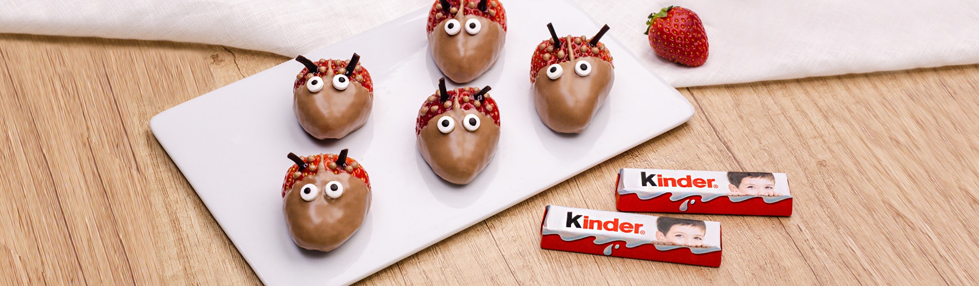 kinder Rezept - Süße Erdbeer-Marienkäfer mit kinder Schokolade kinder Rezept - Süße Erdbeer-Marienkäfer mit kinder Schokolade