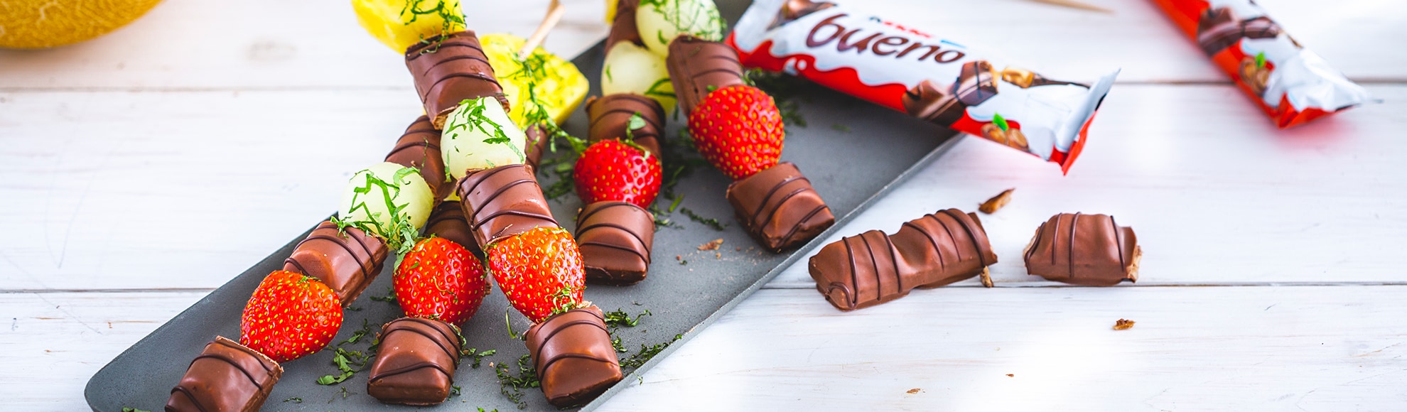Kinder Rezepte - Fruchtspieße mit kinder bueno Kinder Rezepte - Fruchtspieße mit kinder bueno