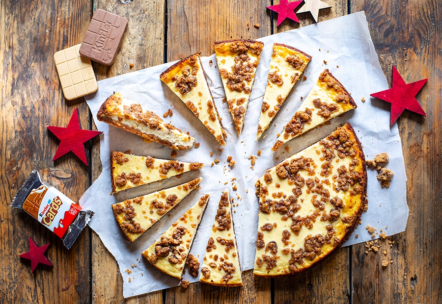 Spekulatius-Käsekuchen mit kinder Cards® Spekulatius-Käsekuchen mit kinder Cards®