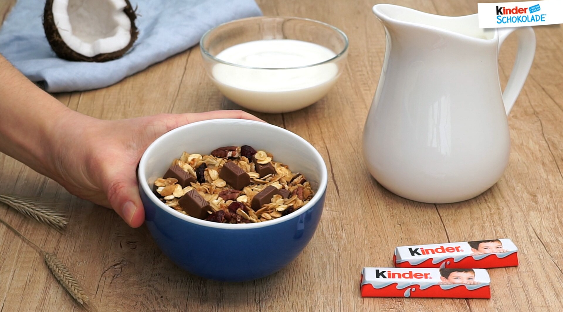Knuspermüsli mit Cranberries und kinder Schokolade - kinder Deutschland