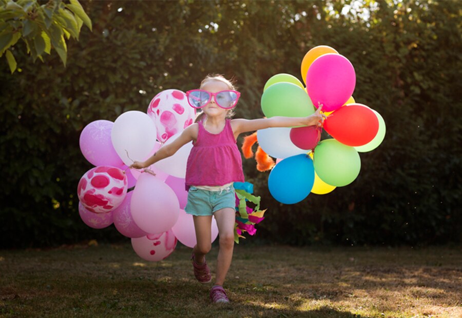 Luftballon-Rennen + Luftballon-Tanz mit kinder Schoko-Bons