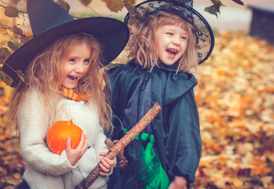 Farbenhexe eine Spielidee von kinder Schoko-Bons Farbenhexe eine Spielidee von kinder Schoko-Bons