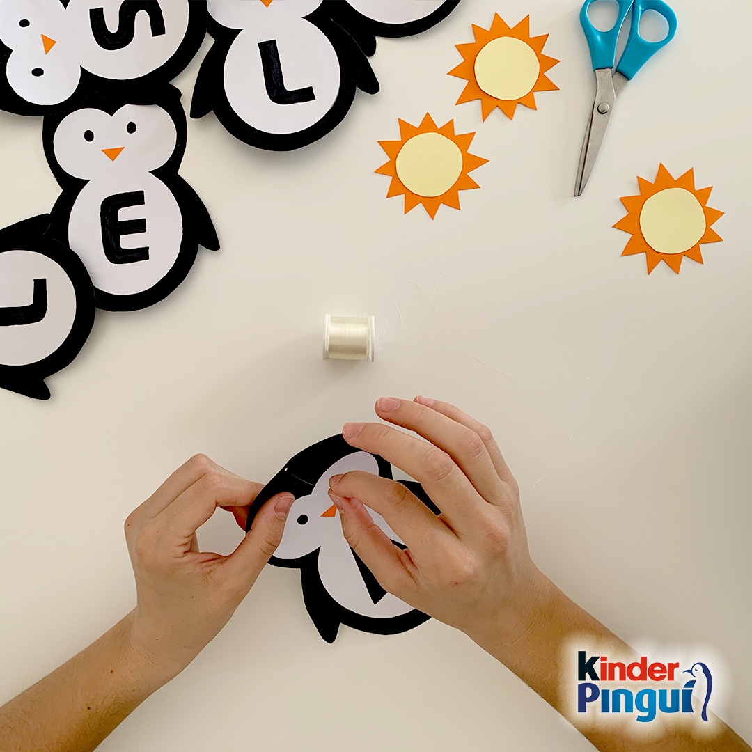 Pinguin-Girlande von kinder Pingui