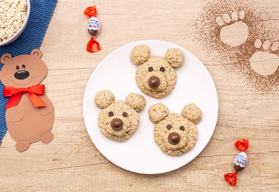 Bären-Haferkekse mit kinder Schoko-Bons Bären-Haferkekse mit kinder Schoko-Bons