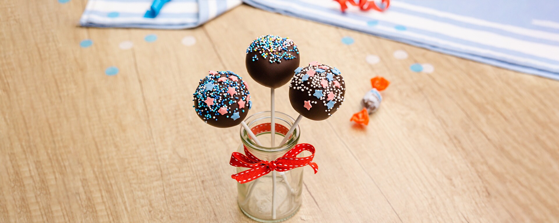 Cakepops mit kinder Schoko-Bons Cakepops mit kinder Schoko-Bons