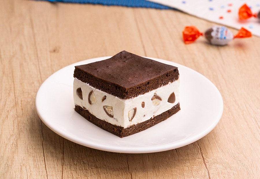 kinder Schoko-Bons - Creme-Schoko-Slices mit kinder Schoko-Bons