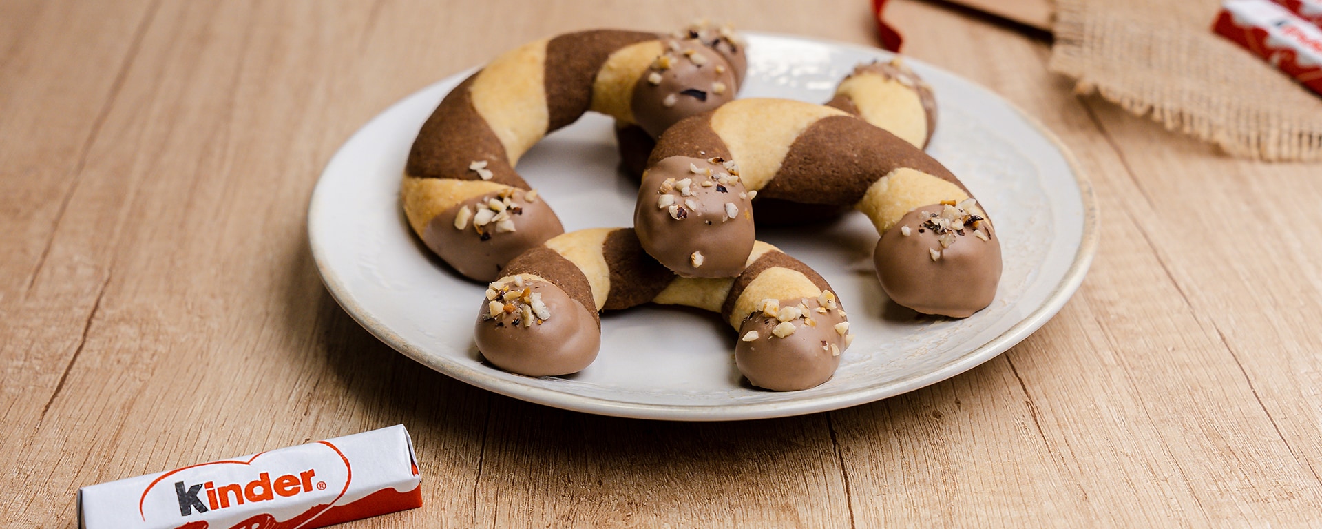 Schokokipferl mit kinder Schokolade Schokokipferl mit kinder Schokolade