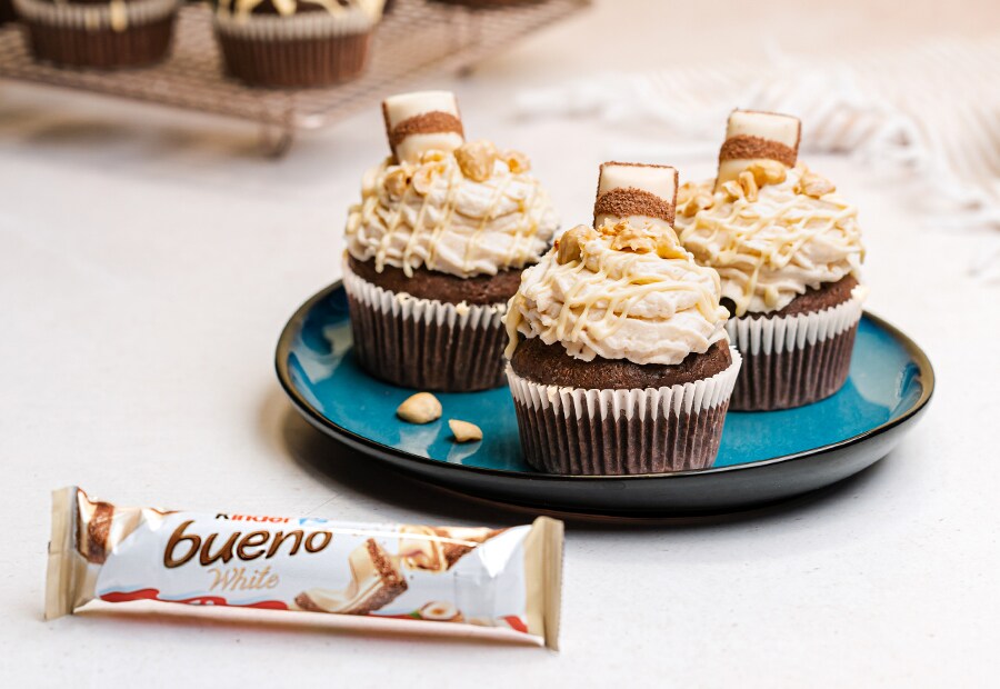 Haselnuss Cupcakes mit weißer Schokolade Haselnuss Cupcakes mit weißer Schokolade
