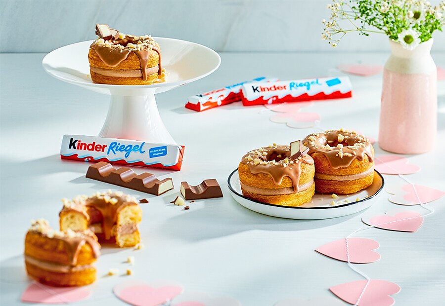 Cronuts mit kinder Riegel Füllung Cronuts mit kinder Riegel Füllung