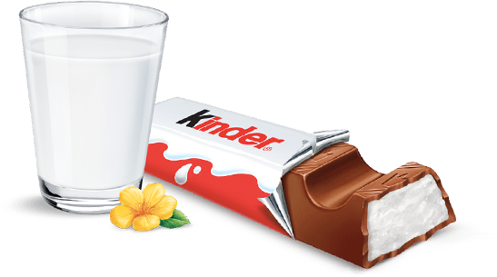 kinder Schokolade Produkt und ein Glas Milch kinder Schokolade Produkt und ein Glas Milch