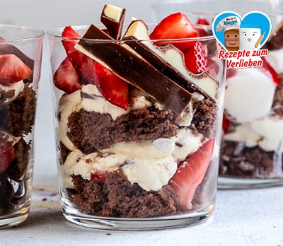 Schicht Dessert mit kinder Riegel