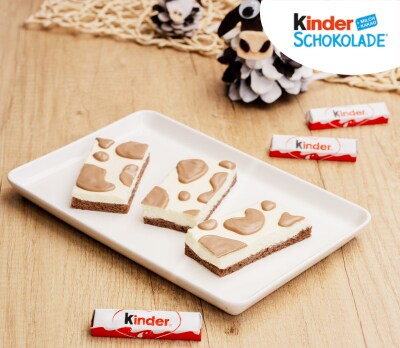 Kuhflecken Kuchen mit kinder Schokolade Kuhflecken Kuchen mit kinder Schokolade