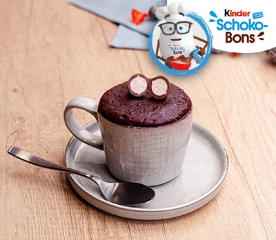 kinder Schoko-Bons - Schokotassenkuchen mit kinder Schoko-Bons