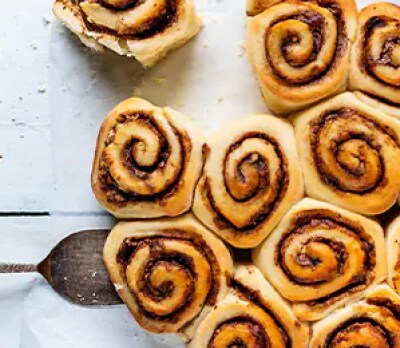 Svenske kanelsnegle med Kinder Maxi