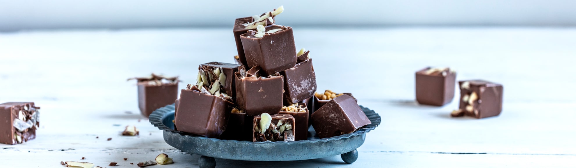 Jäiset konvehdit Kinder Maxi -patukoilla