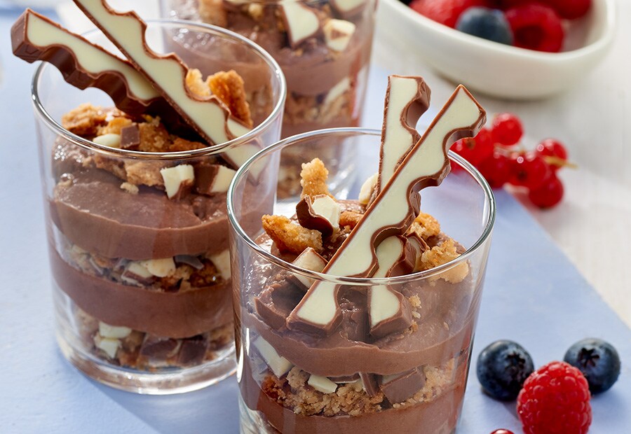 Pudín en capas con Kinder ® Chocolate 