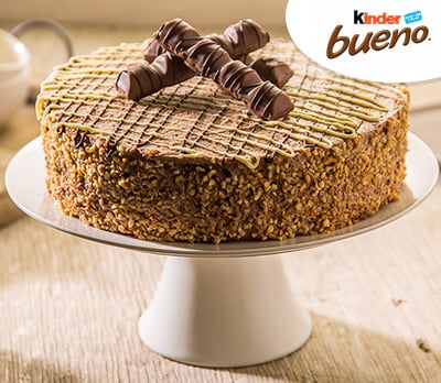 Pastel de avellanas cubierto de chocolate Kinder Bueno