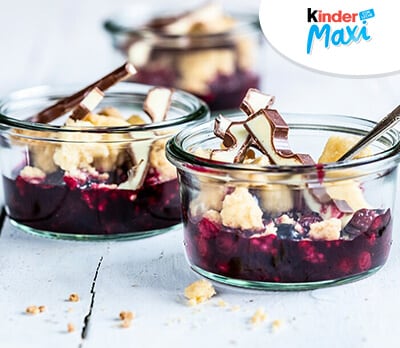 Crumble con frutos rojos y Kinder Maxi