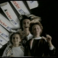 Kinder 5B8 5D Video Cover