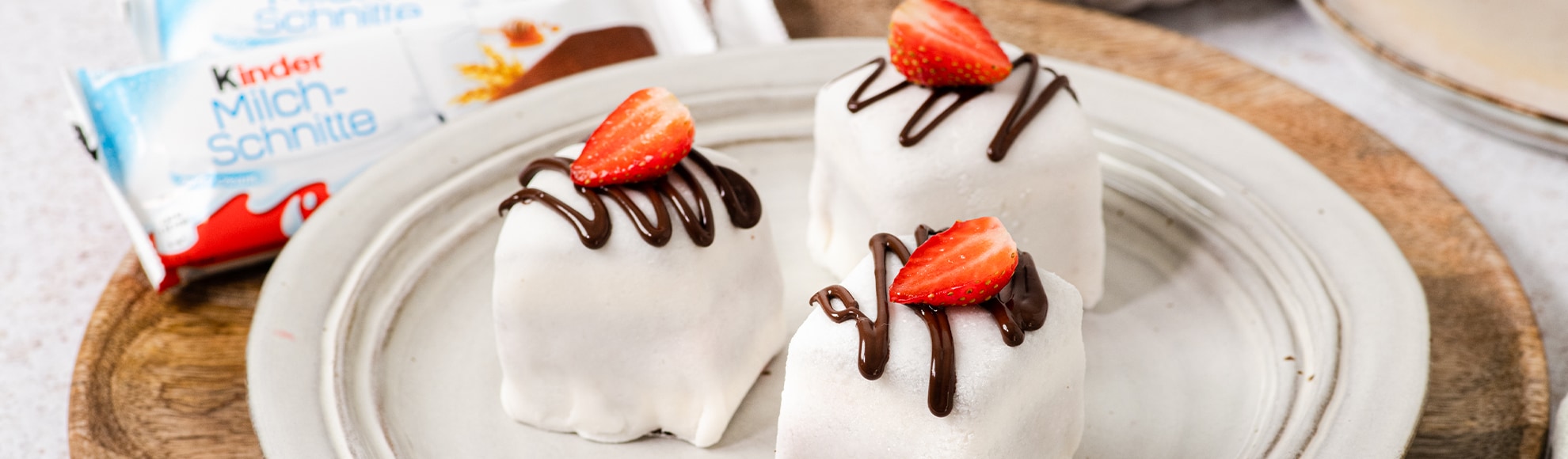 Kinder KMS  mini tart z jagodami_media teaser