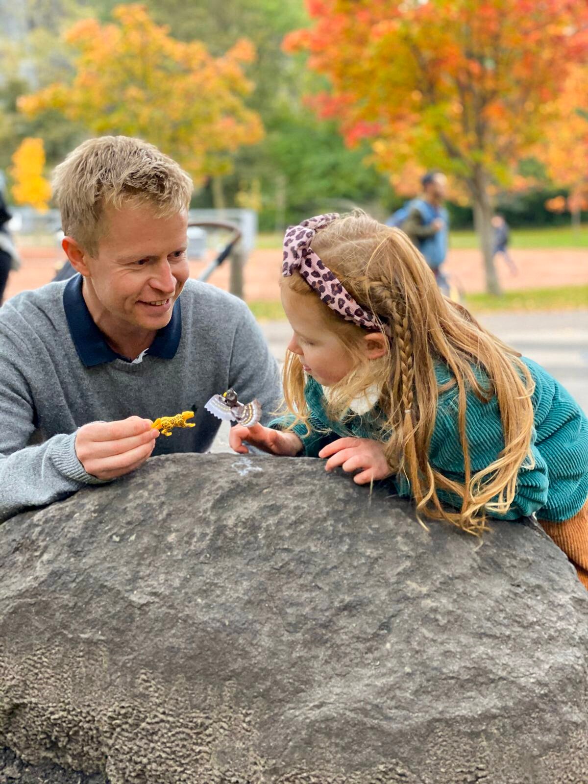 Influencer post Kinder Surprise animals