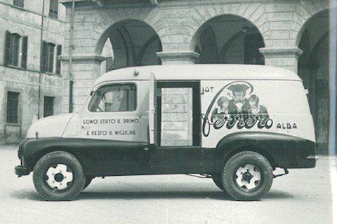 Ferrero Truck KinderStory2 01