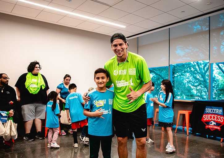 Kinder Joy of Movement Physical fitness